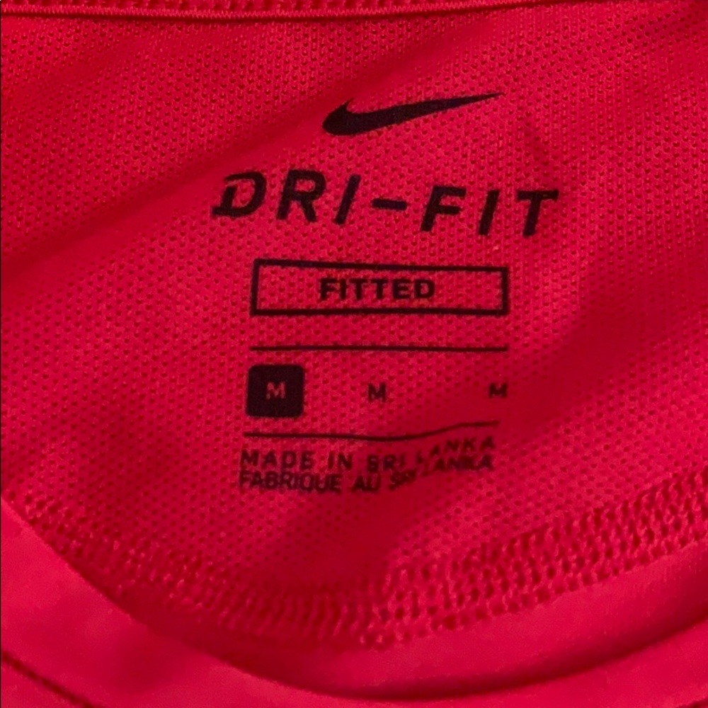 NWOT Nike Dri-Fit Fitted Pro Swoosh T shirt - Picture 3 of 3